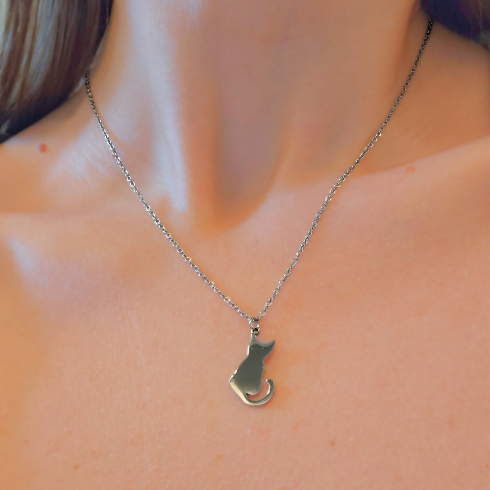 Cat Silhouette Necklace (Silver)
