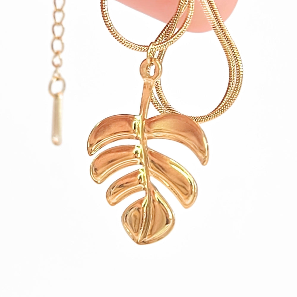 Monstera Leaf Pendant Necklace