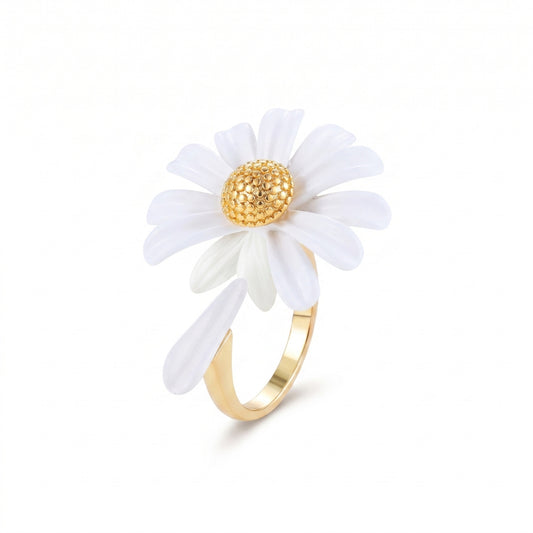 He Loves Me Daisy | Ring