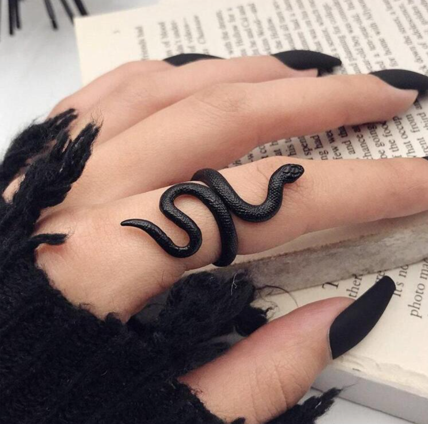 Black Snake Ring