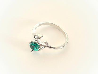 Emerald & Silver Leaf Ring | Size 9