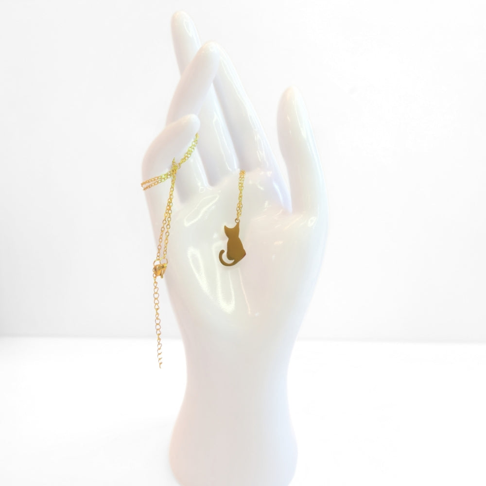Cat Silhouette Necklace (Gold)