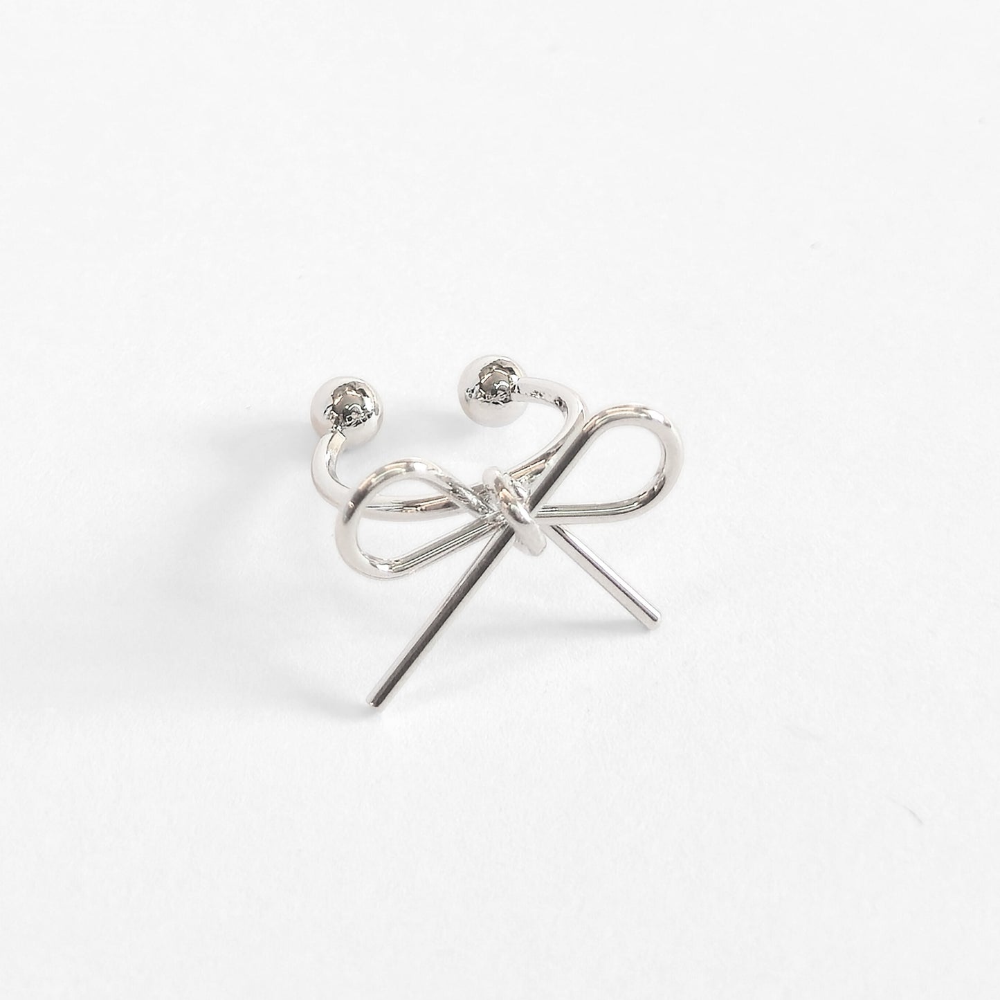 Dainty Bow Ear Cuff (Silver)