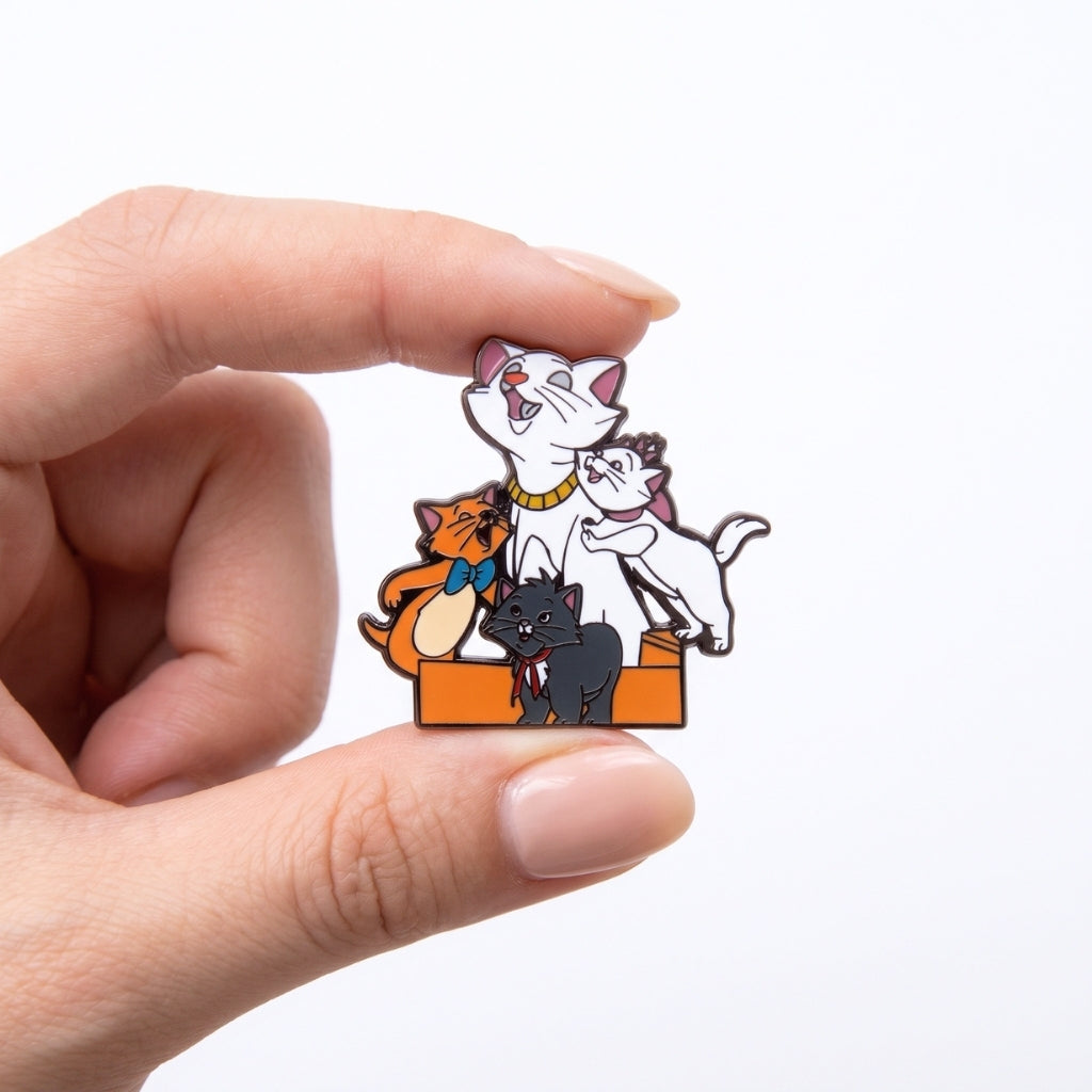 Duchess Cat & Kittens | Collectible Pin
