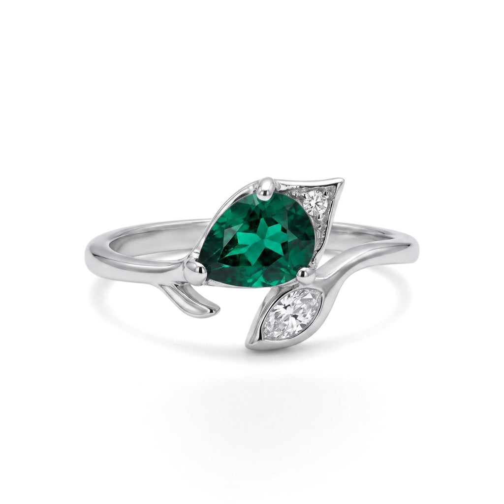 Emerald Rhinestone Leaf [Size 9] | Ring