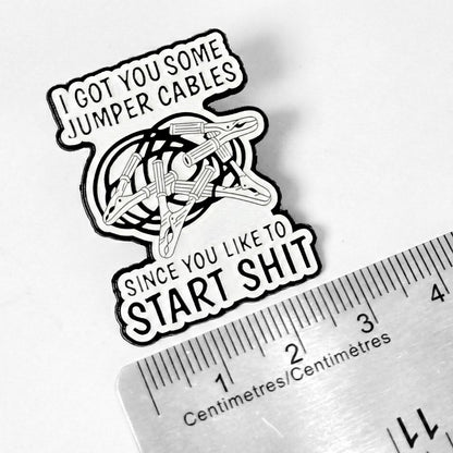 Je t'ai apporté des câbles de démarrage | Pin's de collection