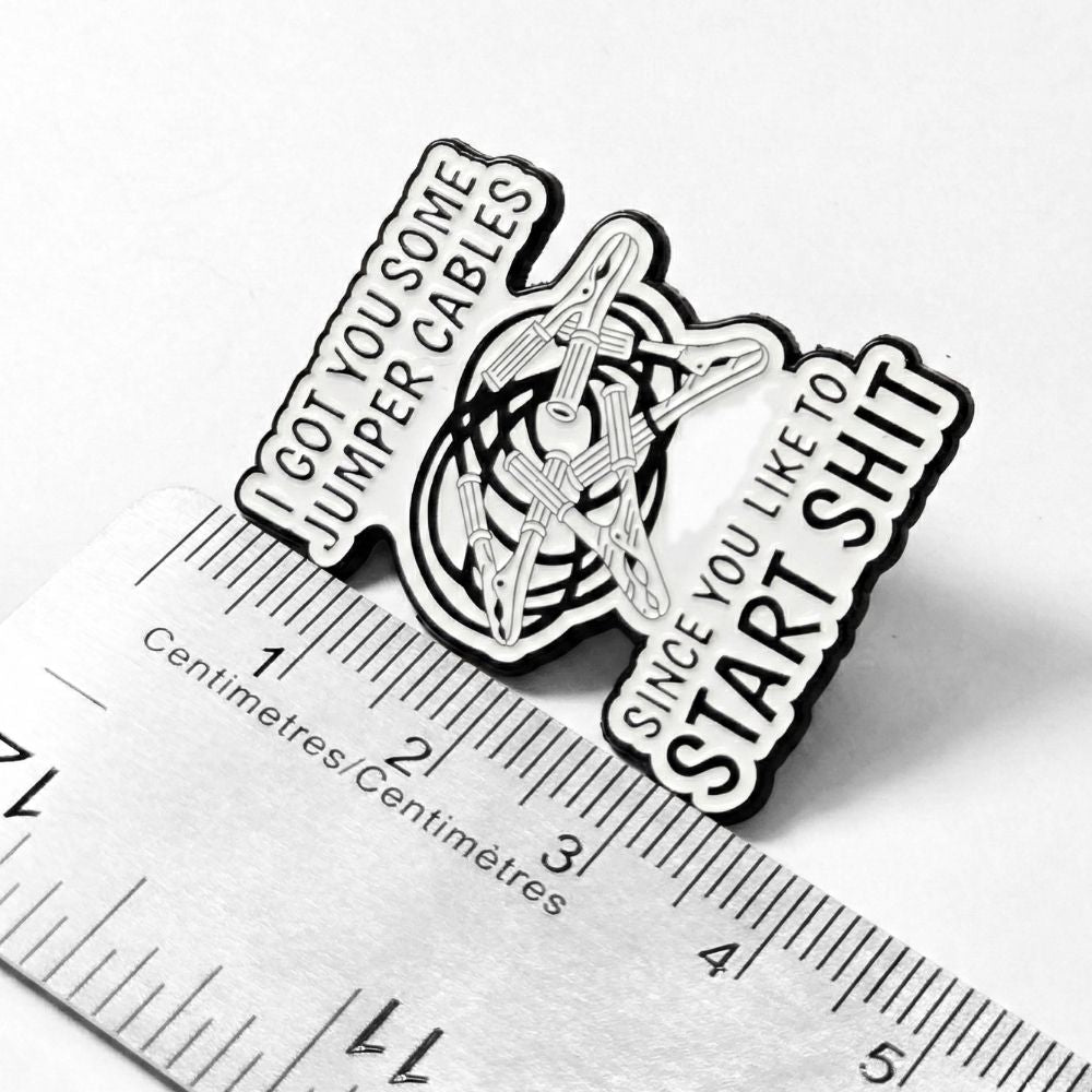 Je t'ai apporté des câbles de démarrage | Pin's de collection