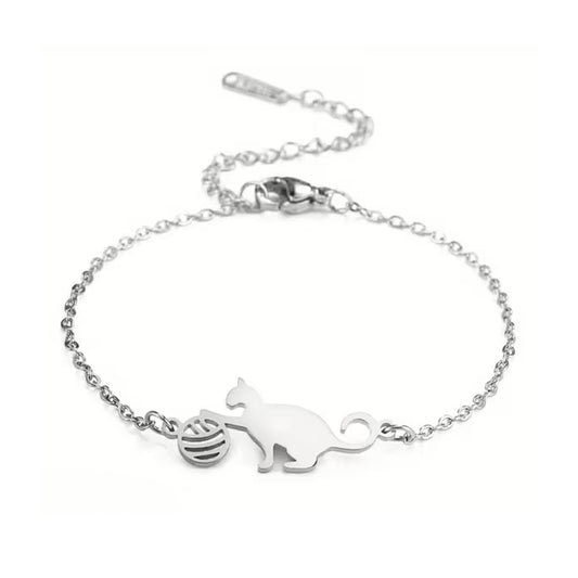 Kitten With Yarn | Bracelet