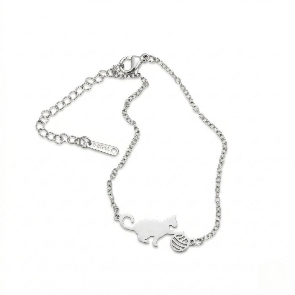 Kitten With Yarn | Bracelet