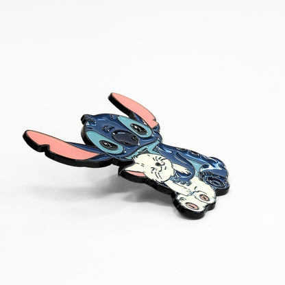 Lilo & Stitch - Stitch With Kitty | Collectible Pin