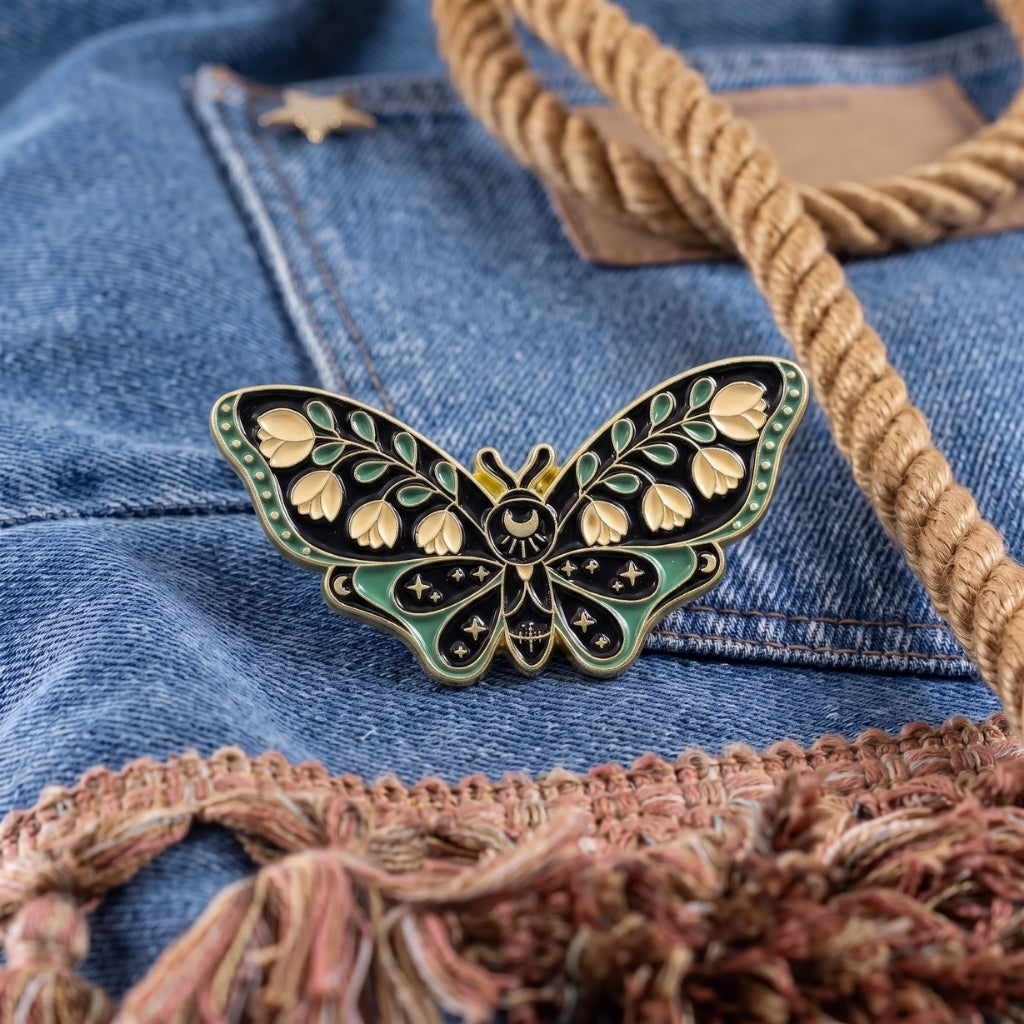 Lily of the Valley Green Moth | Brooch