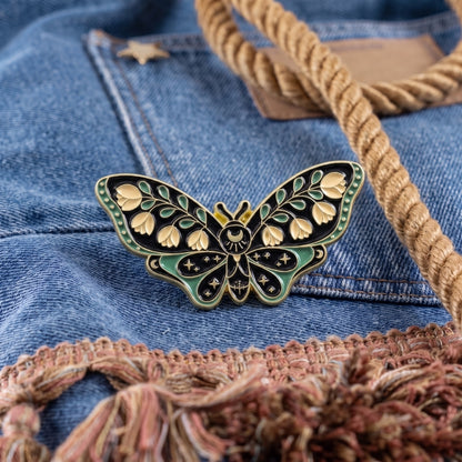 Lily of the Valley Green Moth | Brooch