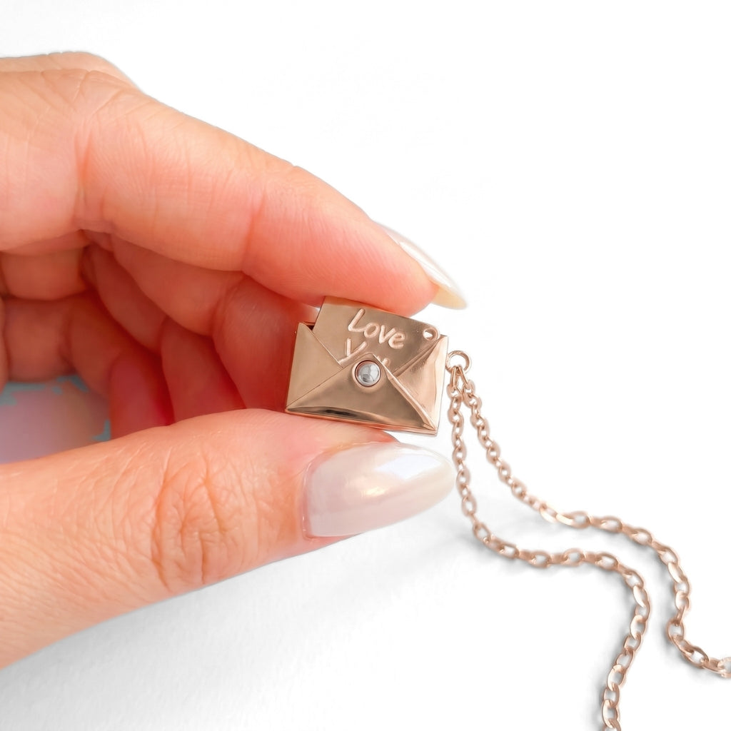 Love Letter Locket [Rose Gold] | Necklace