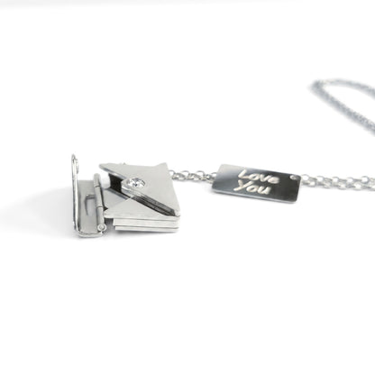 Collier médaillon Lettre d'amour