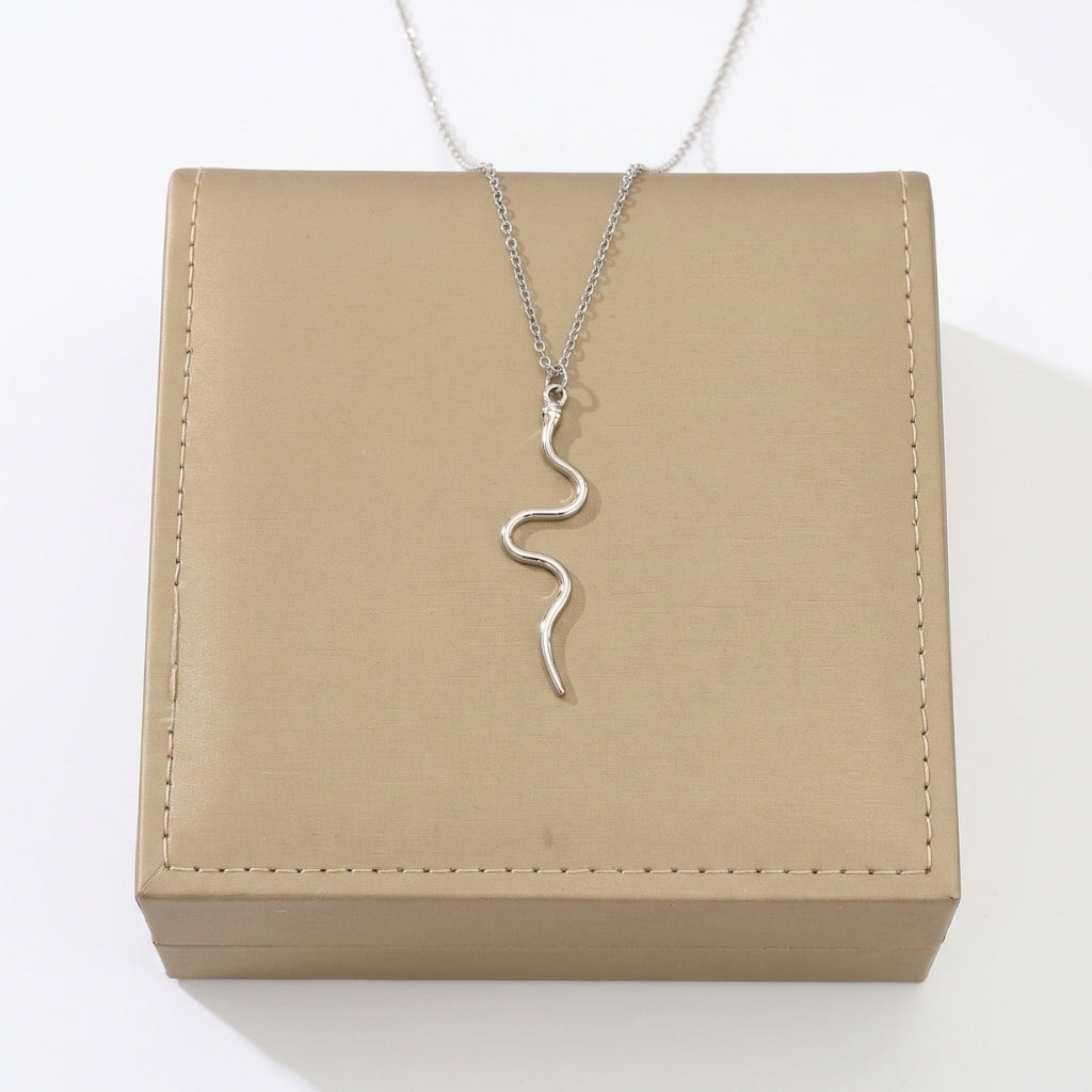 Minimalist Snake [Silver] | Necklace