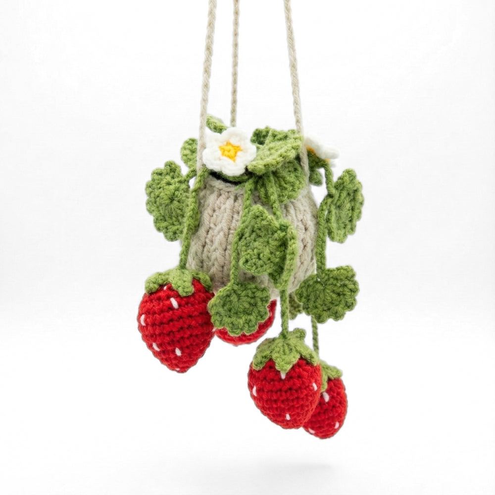 No-Water Strawberry Plant (Crochet) | Home Decor