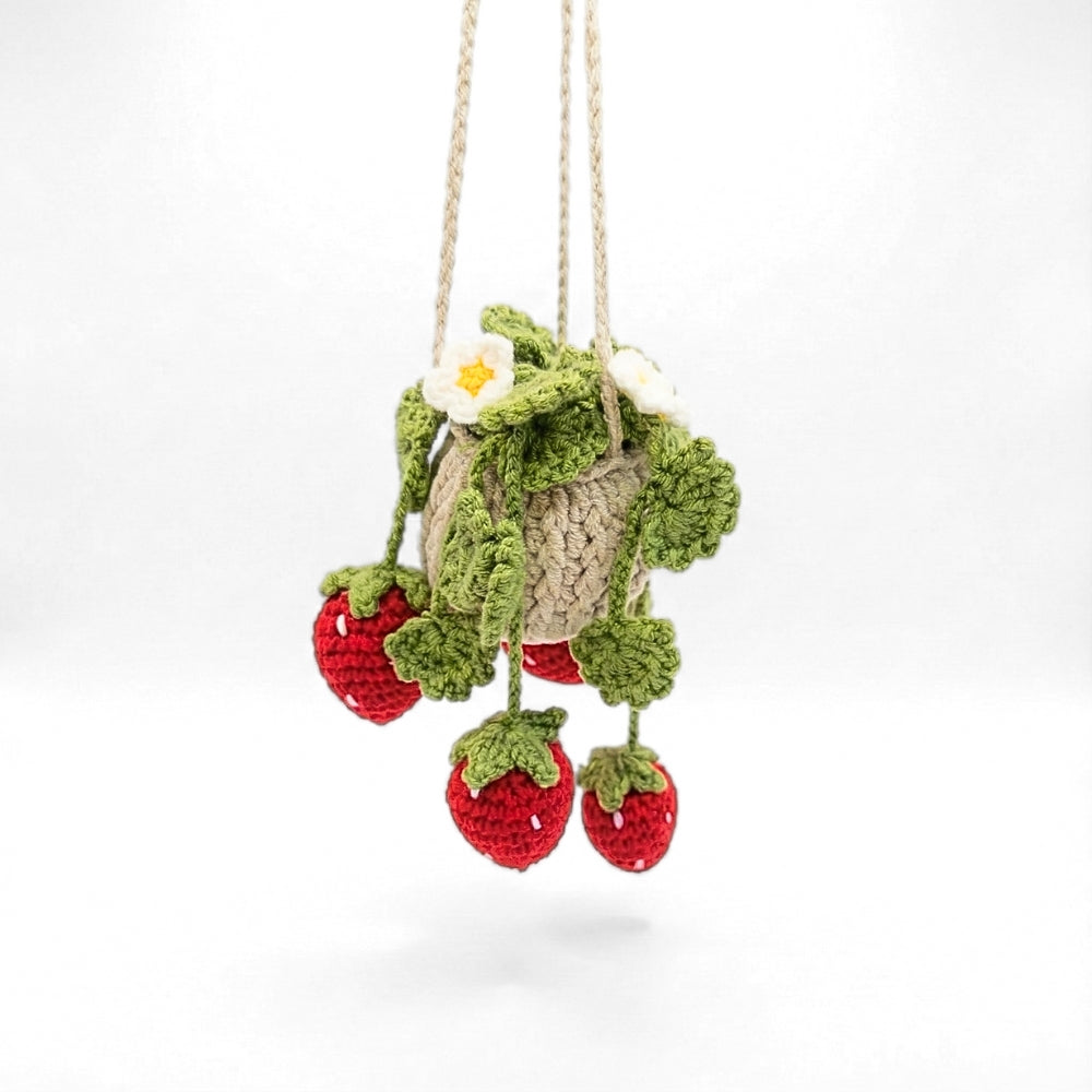 No-Water Strawberry Plant (Crochet) | Home Decor