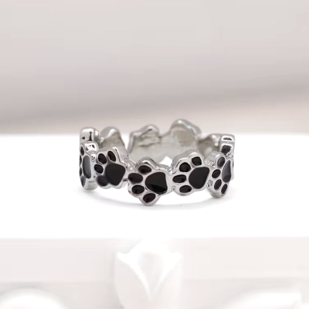 Paw Prints Band | Ring