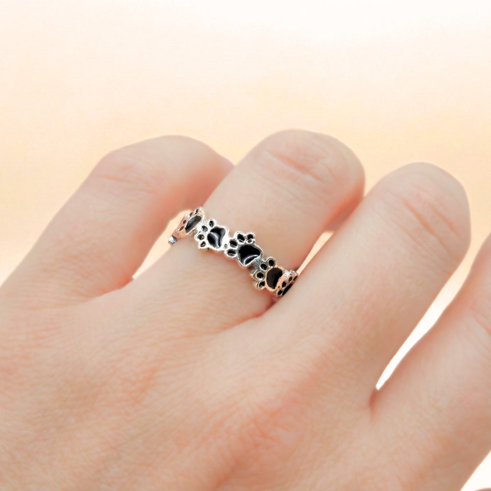 Paw Prints Band | Ring