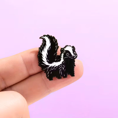 Skunk | Collectible Pin