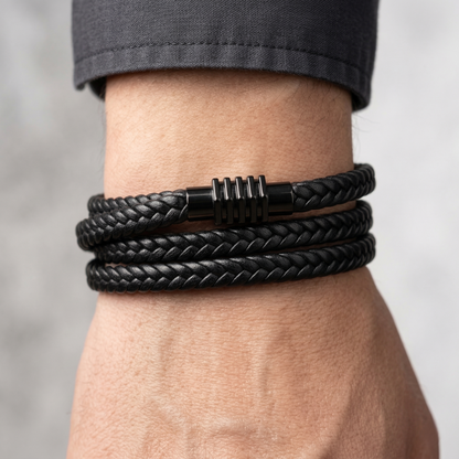 The Essential Leather Magnet Wrap | Bracelet