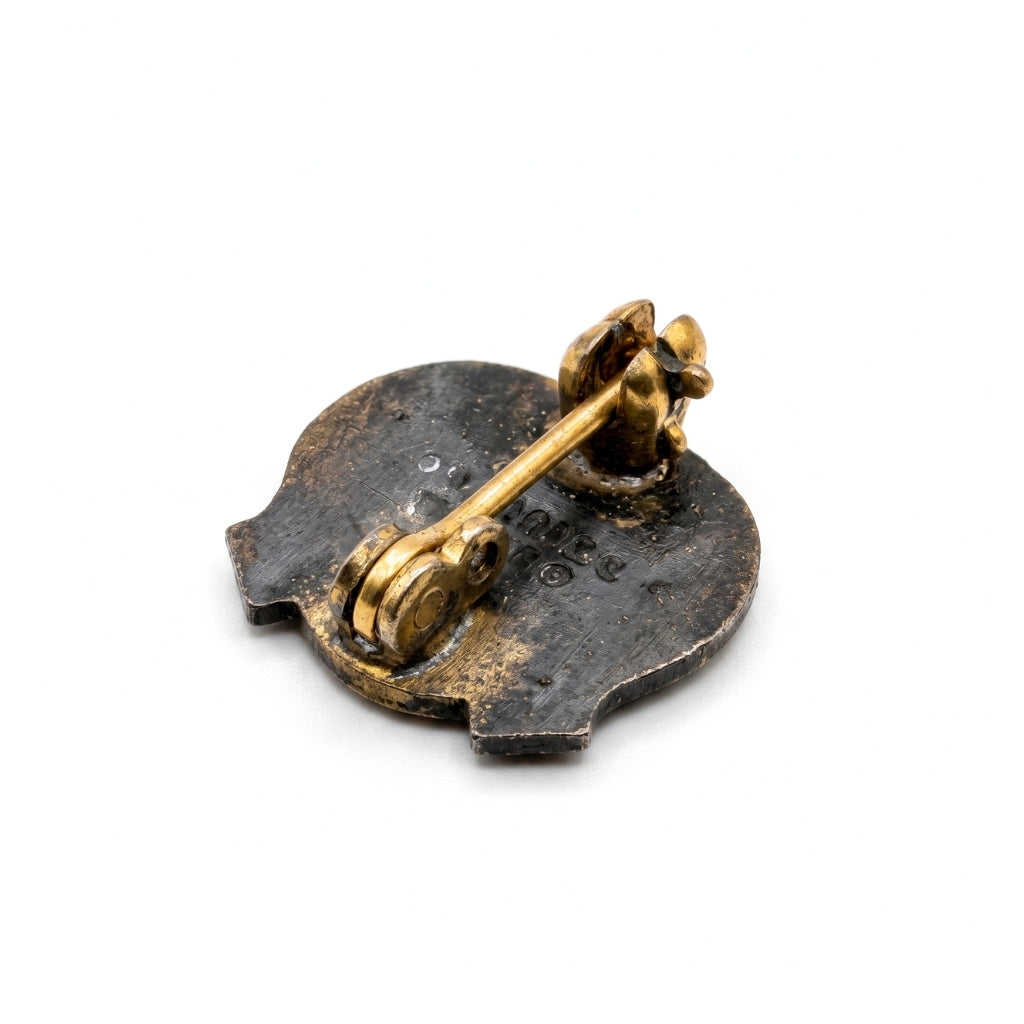 "Play the Game" Mathews School - Welland [Vintage] | Collectible Pin